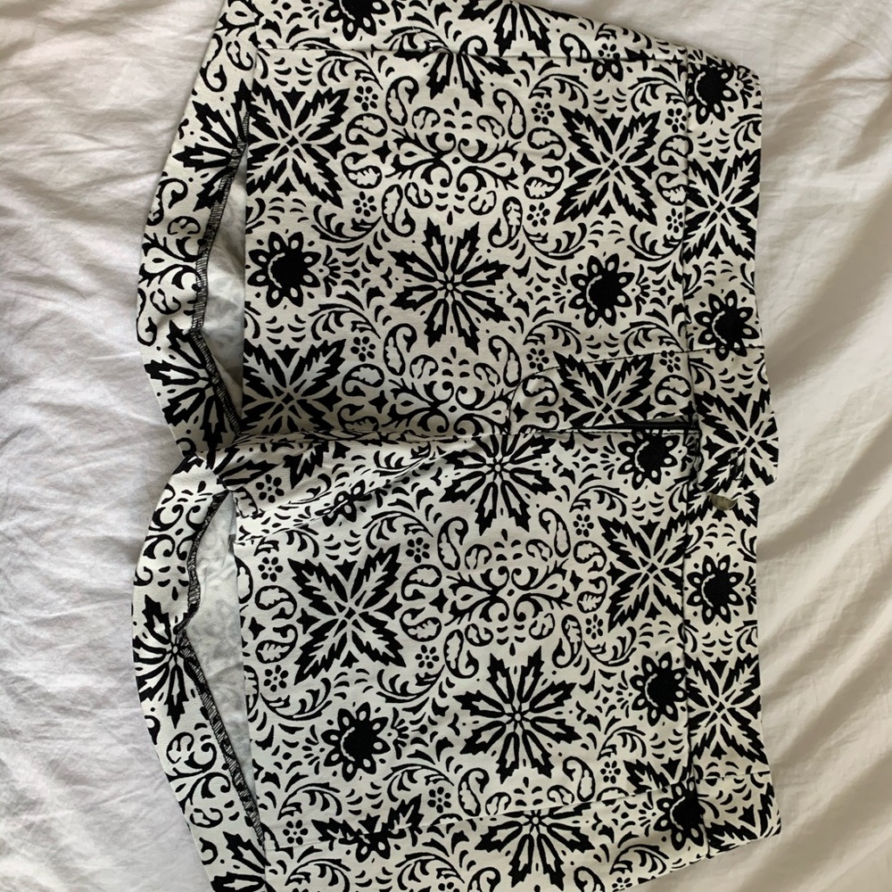 JCrew patterned chinos- City Fit style. Size 6 NWT